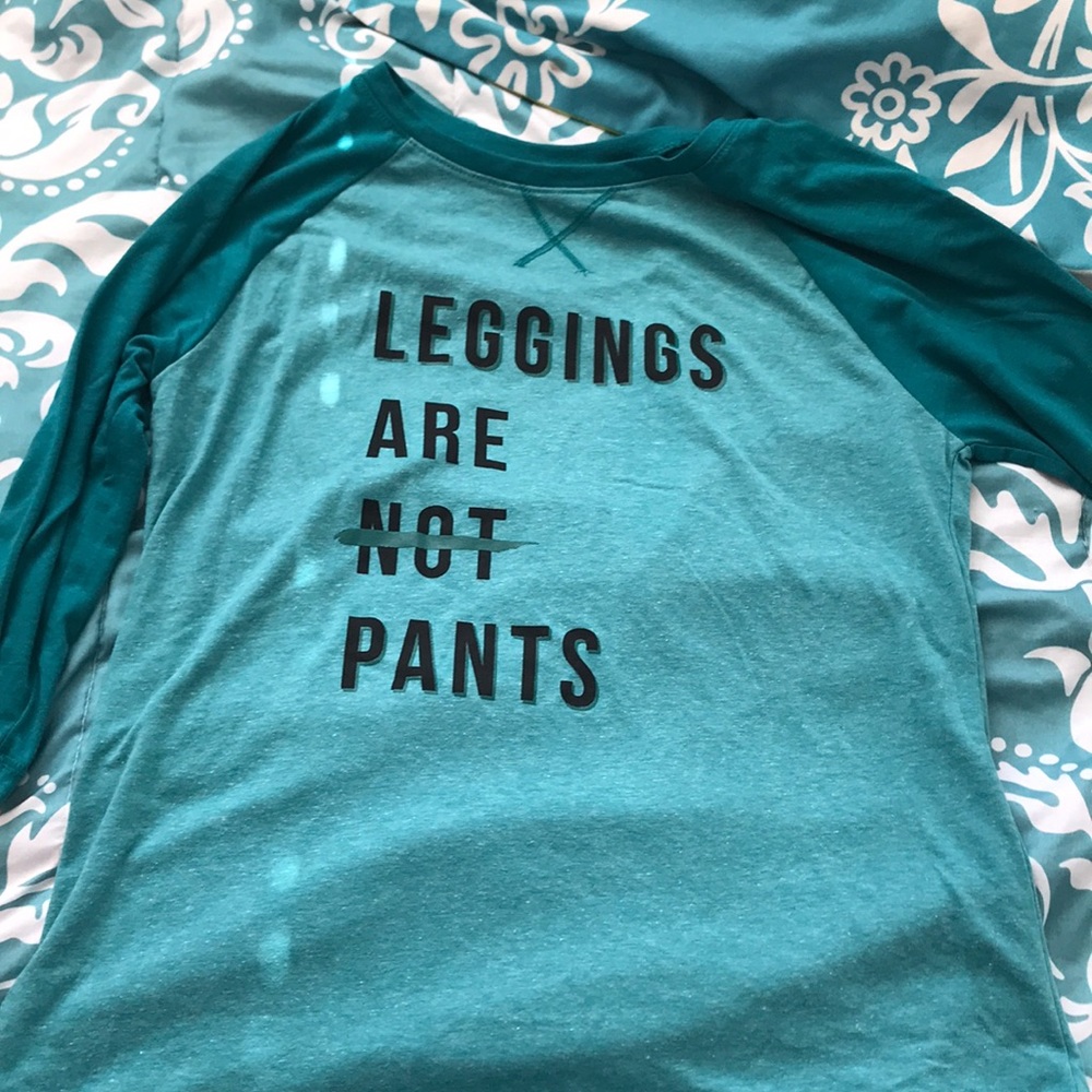 a fun elbow-length sleeve shirt